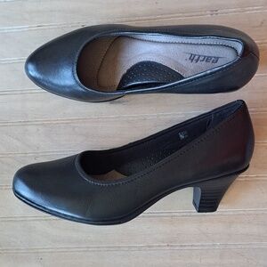 Earth Bijou Soft Black Leather Comfort Arch Support Short Heel Pumps Dressy